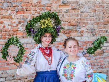 Неймовірні вбрання та іноземні гості: фестиваль «Берегиня» у Луцькому замку. ФОТО