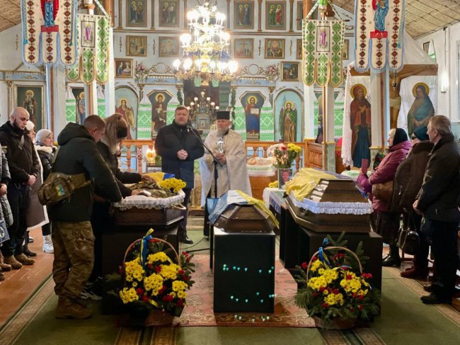 Скорботний день: у Нововолинську поховали двох Героїв