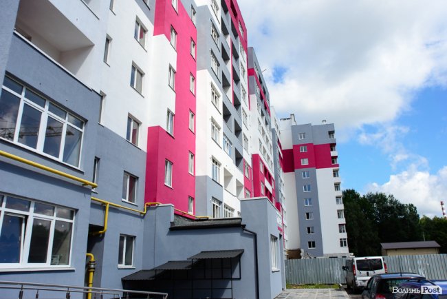 У Луцьку продовжують будувати комфортні та сучасні оселі у ЖК «Caramel Residence». ФОТО*