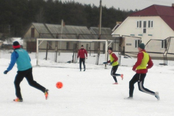Як молодь і юніори «Волині» у сніговий футбол грали. ФОТО