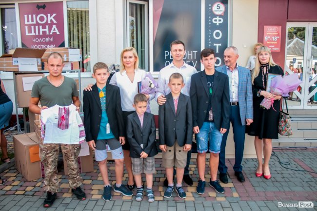 Діти загиблих воїнів отримали вишивані подарунки. ФОТО