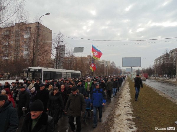 Луцьк. Віче і марш Майдану. ФОТО
