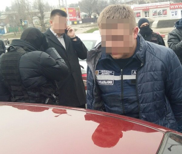 На хабарі попалися слідчий Нацполіції та пожежник. ФОТО