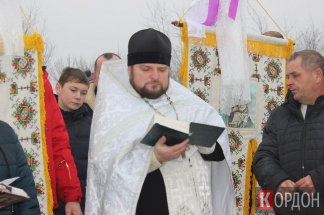 У селі Любомльського району вперше організували водохресні купання.  ФОТО