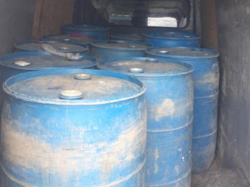 Зловили лучанина, який бусом перевозив майже 2 тонни незаконного спирту