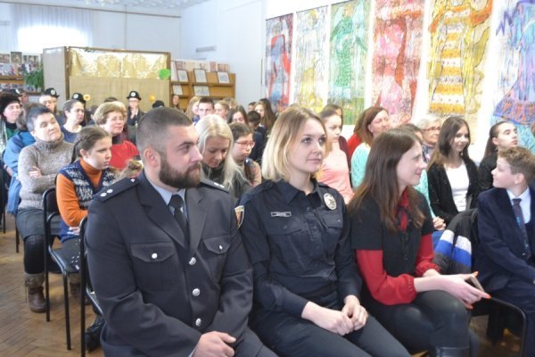 Луцький першокласник створив мультик про патрульну поліцію