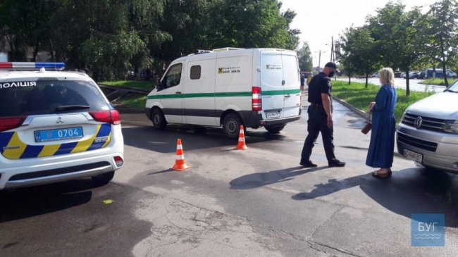 Хлопчик, який на Волині потрапив під колеса інкасаторської машини – у важкому стані