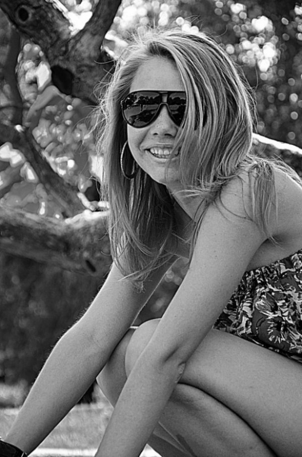 Фотовиставка Вікторії Величко