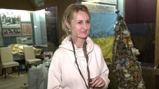 Вчитель із Волині створив верстат, який пришвидшує виробництво маскувальних сіток