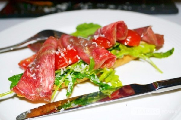 Власник ВолиньPost став офіціантом. ФОТО