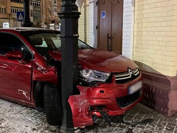 На Волині п'яна 18-річна дівчина за кермом авто спричинила ДТП