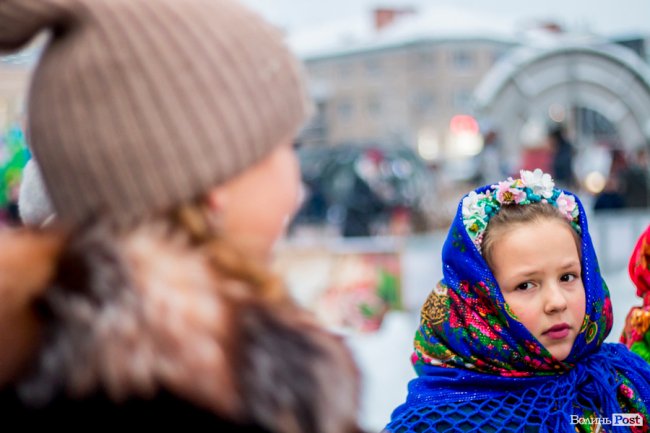 У Луцьку урочисто засвітили головну ялинку міста. ФОТО