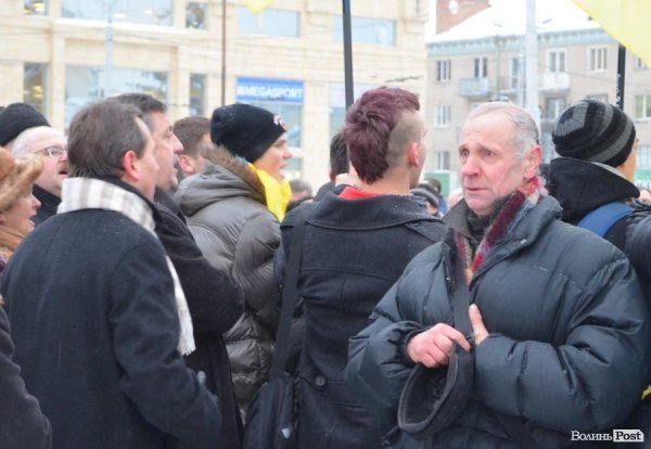 У Луцьку побудували «живий ланцюг». ФОТО