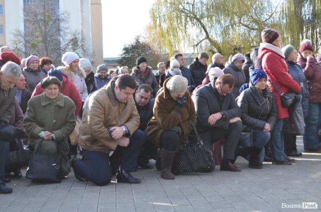 Загинув у день народження: Луцьк попрощався з воїном Віктором Лахаєм. ФОТОРЕПОРТАЖ