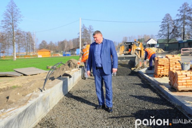 Як на Світязі «реанімують» набережну. ФОТО