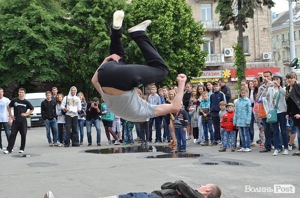 Фестиваль бульбашок у Луцьку. ФОТО