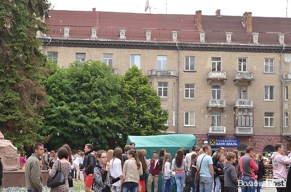 Фестиваль бульбашок у Луцьку. ФОТО