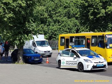 У Луцьку на проспекті Перемоги зіткнулися два автомобілі. ФОТО