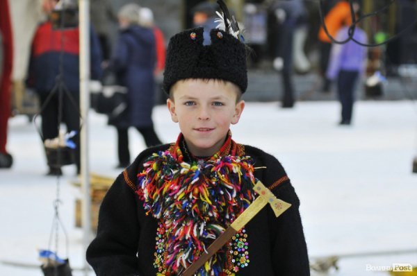 Різдвяне дійство в центрі Луцька: діти