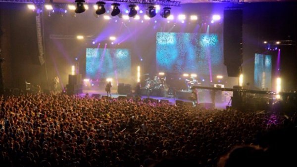 У Києві концерт пам'яті Кузьми зібрав аншлаг. ФОТО