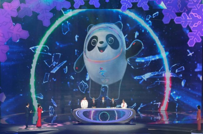 Показали талісманів зимових Олімпіади-2022 та Паралімпіади-2022. ФОТО