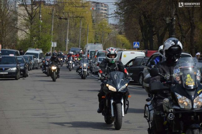 Байкерський зліт: у Луцьку відкрили мотосезон. ФОТО