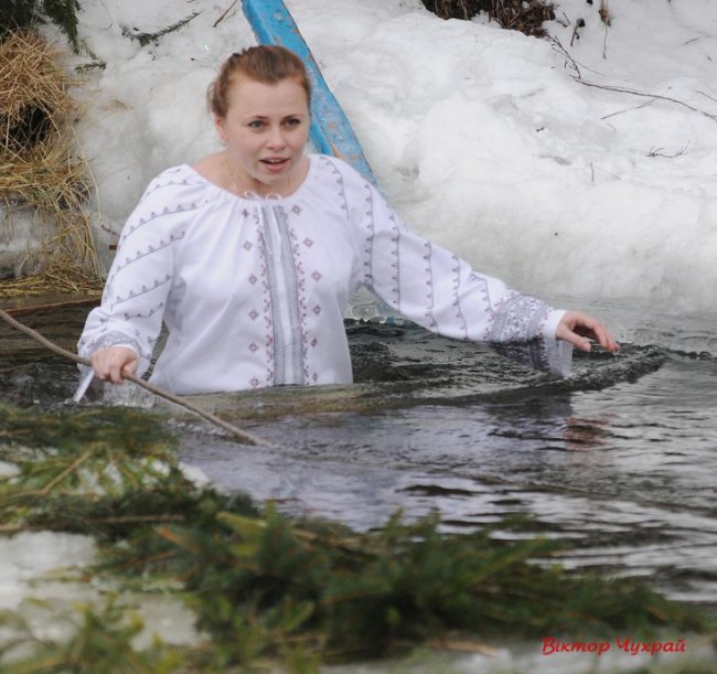 Фотограф поділився світлинами Водохреща у Луцьку