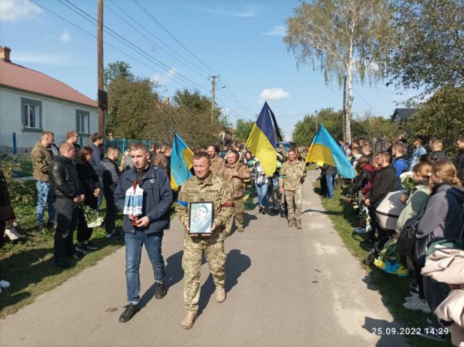 «Він був тією людиною, яка увібрала в себе усі найкращі чесноти»: друзі про загиблого Героя з Волині Віталія Кавку. ФОТО