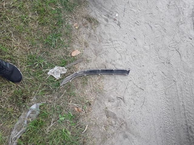 Під Луцьком «беха» на єврономерах влетіла у рейсовий автобус. ФОТО