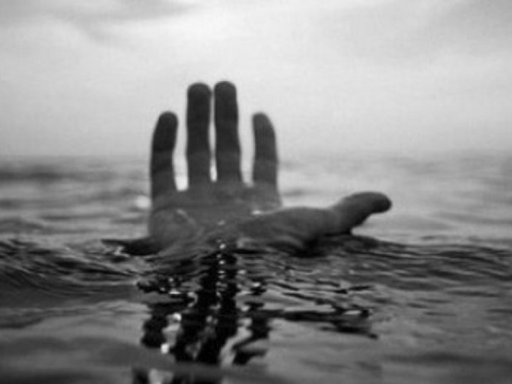 На Волині в озері потонув 17-річний юнак