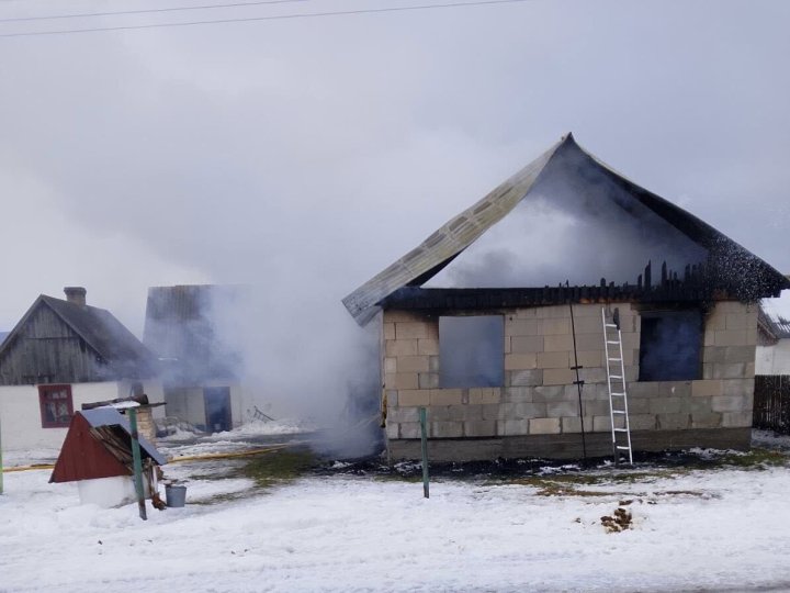 На Волині родина з чотирма малолітніми дітьми залишилася без житла: потрібна допомога