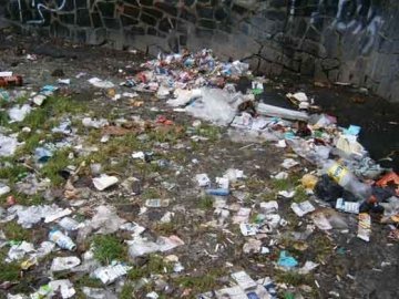 У Ковелі будуть цілодобові чергування біля місць масового викидання сміття
