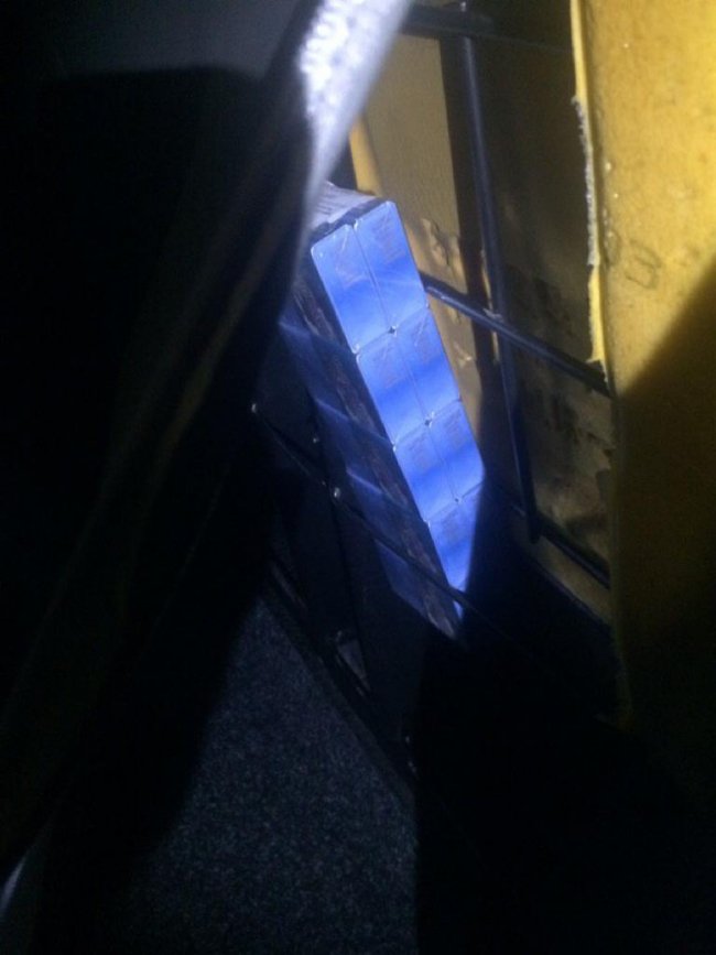 Волинянин намагався провезти через «Доманове» безакцизні цигарки