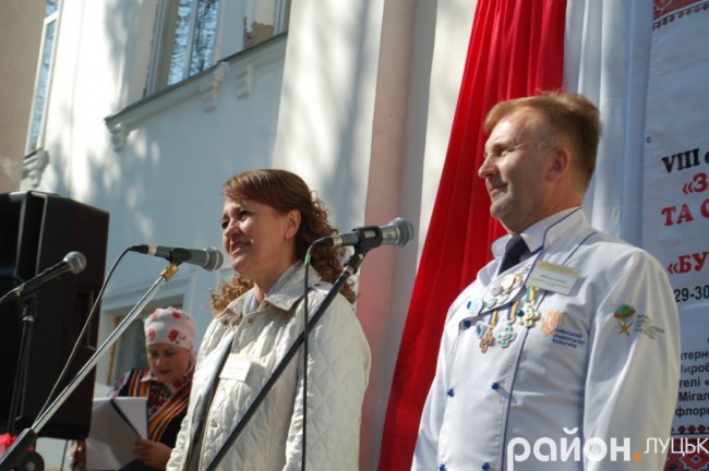 «Бурштинова осінь»: страви, мода і музика