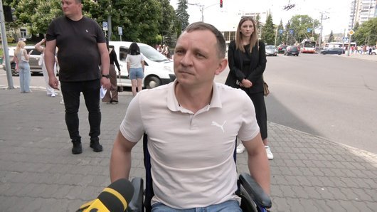В Луцьку перевіряли вулиці й будівлі на доступність для людей з інвалідністю. ВІДЕО, ФОТО
