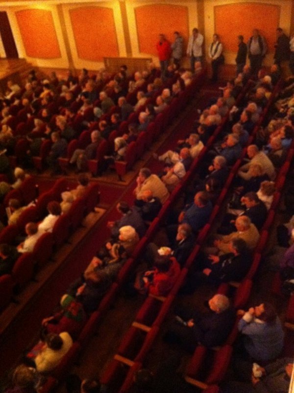 Анатолій Гриценко зустрівся з лучанами. ФОТО*