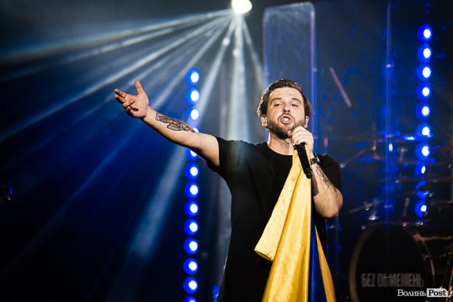 Чуттєва лірика та вибуховий рок: у Луцьку  «відгриміли» два незабутніх концерти гурту «БЕZ ОБМЕЖЕНЬ»