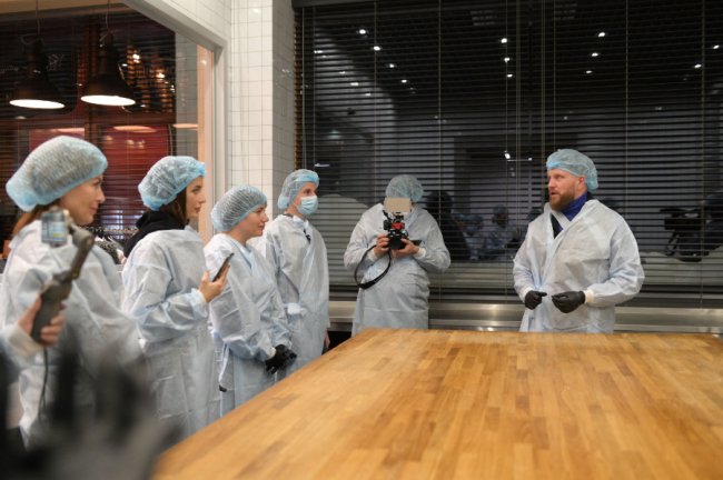 Відомий ресторатор Роман Хорзов відкрив у Луцьку мережу напівфабрикатів*