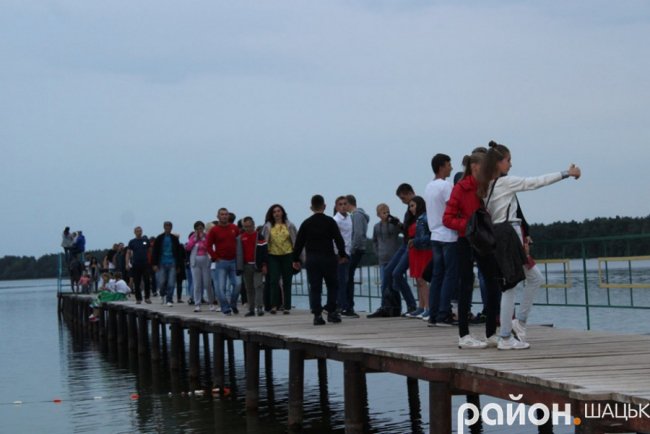 Сотні людей і величезне вогнище: як на Купала відтворювали язичницькі традиції у Шацьку. ФОТО. ВІДЕО
