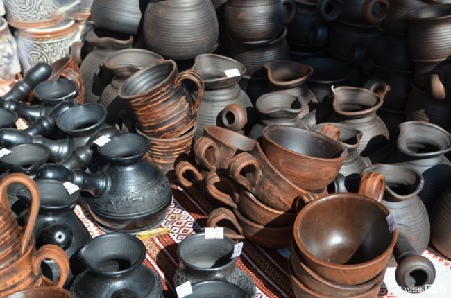 Ярмарок на «Лесі»: що особливого лучанам пропонують купити у національне свято. ФОТО