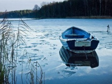 На Миколаївщині, перепливаючи річку на човні, загинуло 2  дівчини