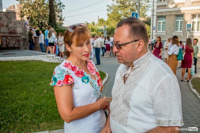 Начальник управління освіти Зіновія Лещенко і Григорій Пустовіт