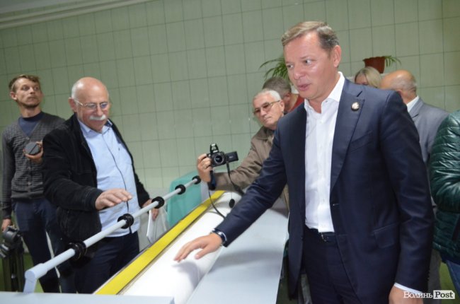 «Ми витрусимо з держави гроші для пенсіонерів та ветеранів», – Олег Ляшко у Луцьку*