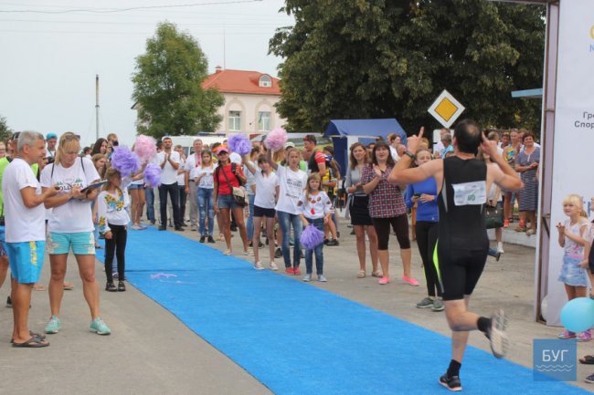 Пливли, крутили педалі і бігли: на Волині відбувся Чемпіонат України з крос-триатлону