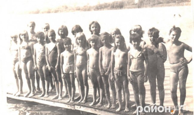 Хто не вмів – той не переходив у наступний клас: ретрофото з волинської школи плавання