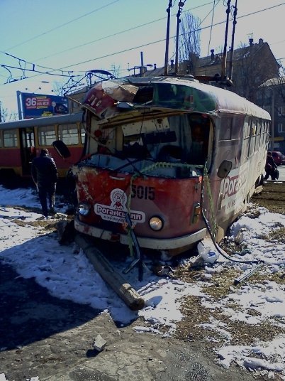 У Харкові в трамвая на ходу відірвався вагон. ФОТО