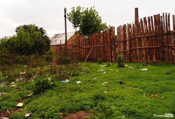 У Луцьку величезне сміттєзвалище «не помічають» більше 10 років