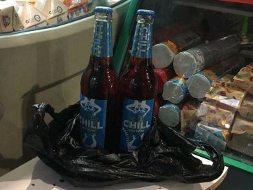 У Луцьку вночі продавали алкоголь. ФОТО