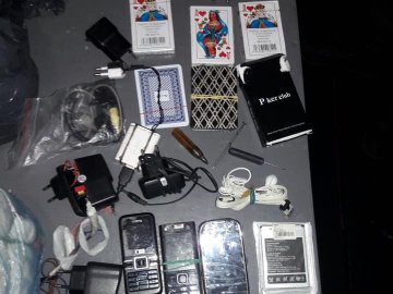 У Маневицькій виправній колонії у засуджених вилучили заборонені предмети. ФОТО