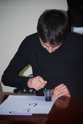 У Луцьку вчились каліграфії. ФОТО